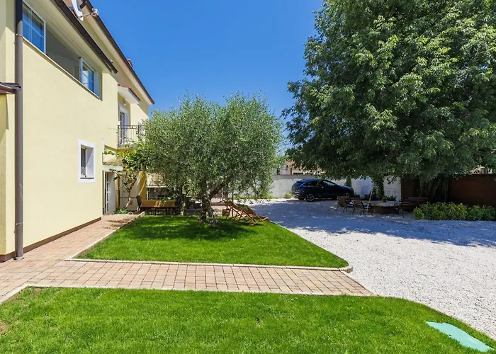 Nino-3 By Interhome *