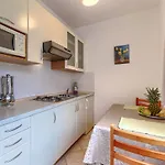 Apartamento Nino-3 By Interhome Poreč