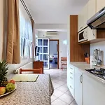 Apartamento Nino-3 By Interhome Poreč