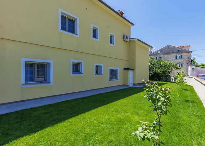 Apartman Nino-3 By Interhome *